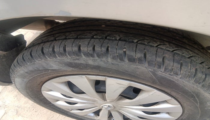 2011 Toyota Etios G, Petrol, Manual, 39,000 km, tyre