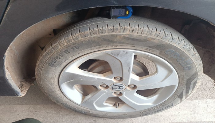 2015 Honda City 1.5L I-DTEC V, Diesel, Manual, 1,09,000 km, tyre