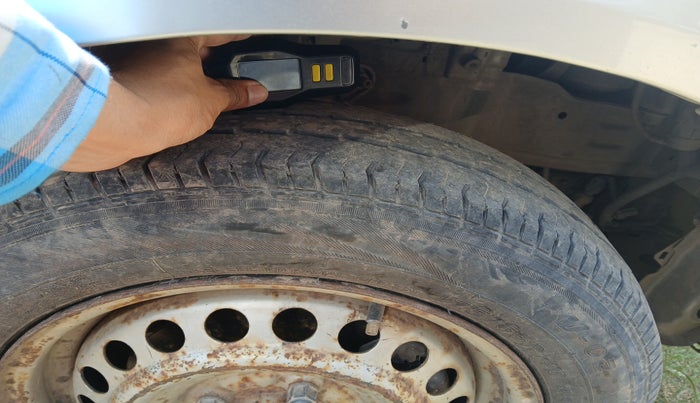 2014 Honda Amaze 1.5L I-DTEC E, Diesel, Manual, 1,86,908 km, tyre