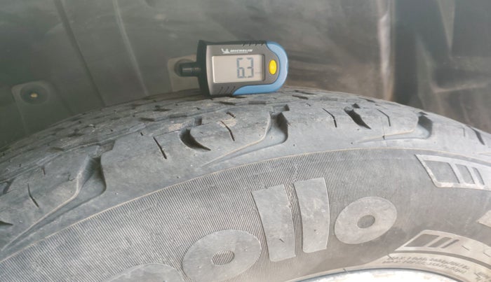 2015 Mahindra TUV300 T8, Diesel, Manual, 85,953 km, tyre