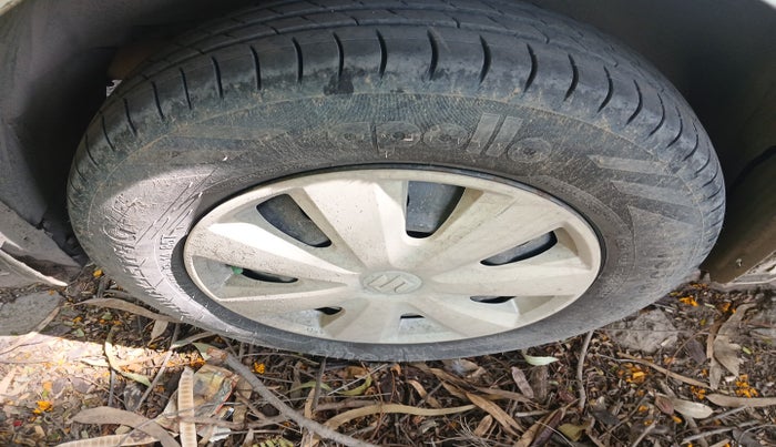 2010 Maruti Swift VXI 1.3, Petrol, Manual, 3,47,637 km, tyre