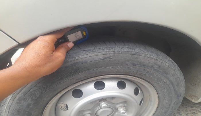 2012 Hyundai Eon ERA +, Petrol, Manual, 77,525 km, tyre