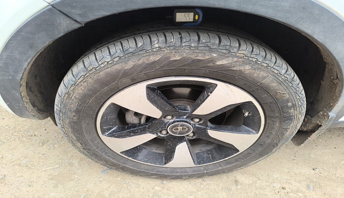 2018 Tata NEXON XZ PLUS DIESEL, Diesel, Manual, 1,56,753 km, tyre