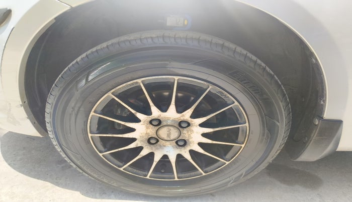 2012 Maruti Swift VDI, Diesel, Manual, 1,92,418 km, tyre