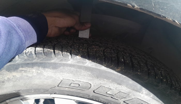 2016 Mahindra XUV500 W10, Diesel, Manual, 91,380 km, tyre