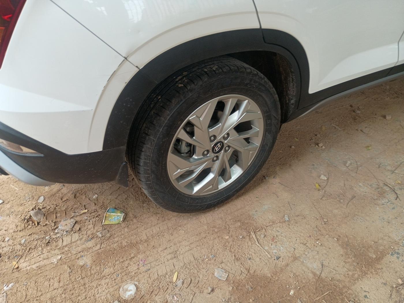 2022 Hyundai Creta SX EXECUTIVE 1.5 PETROL, Petrol, Manual, 28,626 km, tyre