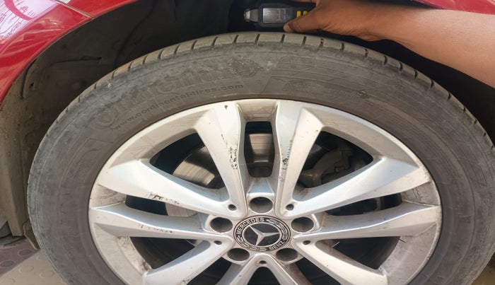 2018 Mercedes Benz C Class C 200 Progressive, Petrol, Automatic, 80,243 km, tyre