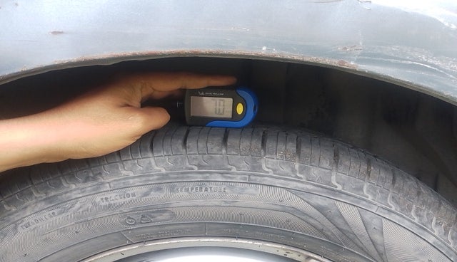2010 Maruti Swift Dzire LXI, Petrol, Manual, 1,69,510 km, tyre