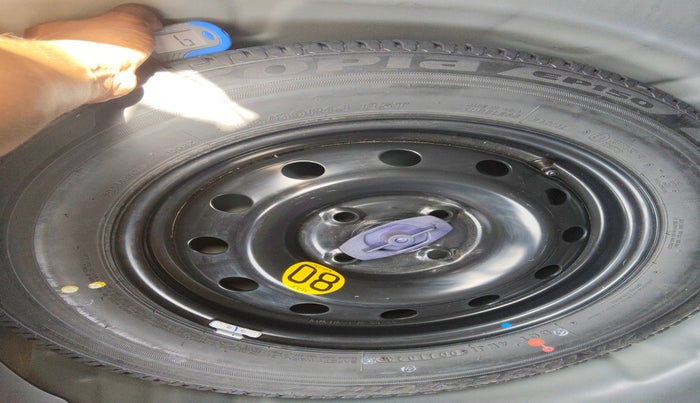 2023 Maruti Swift ZXI AMT, Petrol, Automatic, 22,144 km, tyre