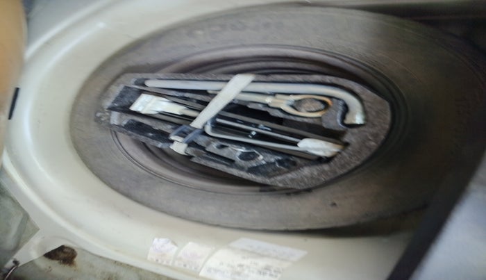 2010 Volkswagen Polo TRENDLINE 1.2L PETROL, Petrol, Manual, 88,061 km, tyre