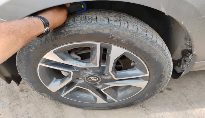 2019 Tata Tiago XZ PLUS PETROL, Petrol, Manual, 26,973 km, tyre