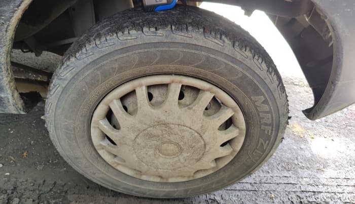 2010 Maruti Alto LXI, Petrol, Manual, 1,14,756 km, tyre