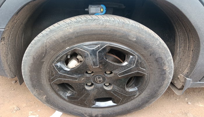 2024 Tata PUNCH ACCOMPLISHED MT CNG, Petrol, Manual, 13,500 km, tyre