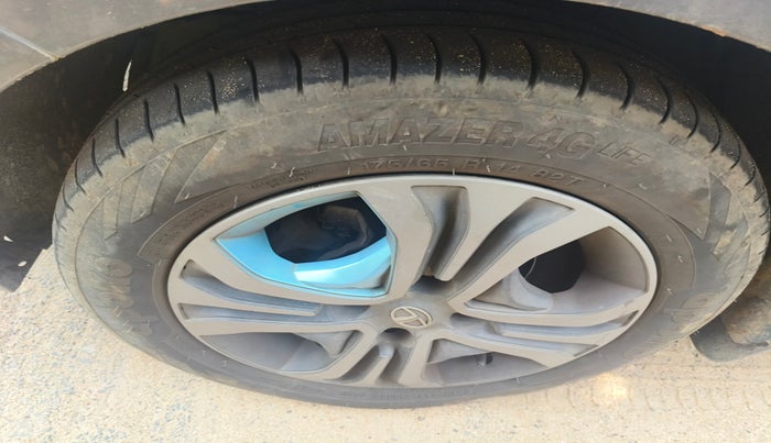 2022 Tata TIGOR EV XZ PLUS, Electric, Automatic, 1,00,554 km, tyre