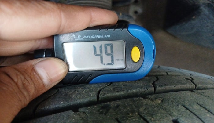 2022 Maruti XL6 ALPHA PLUS MT, Petrol, Manual, 51,878 km, tyre