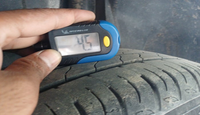 2022 Maruti XL6 ALPHA PLUS MT, Petrol, Manual, 51,878 km, tyre