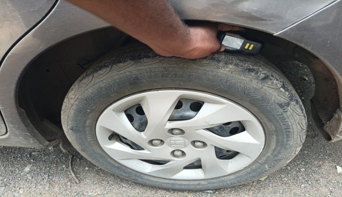 2017 Honda Amaze 1.5L I-DTEC S, Diesel, Manual, 40,920 km, tyre