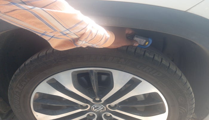 2023 MG HECTOR SAVVY PRO 1.5 TURBO CVT PETROL, Petrol, Automatic, 33,562 km, tyre