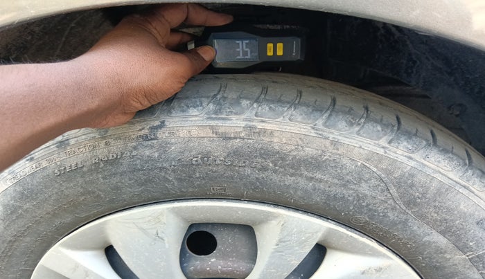 2018 Maruti Swift VXI AMT, Petrol, Automatic, 36,418 km, tyre