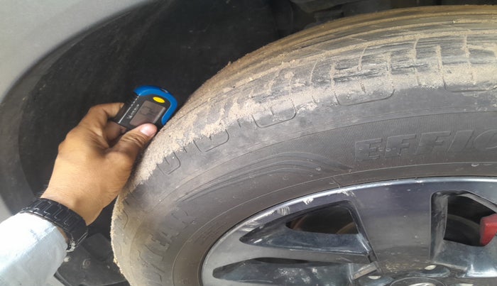 2022 Tata Safari XZ PLUS DARK EDITION, Diesel, Manual, 99,033 km, tyre