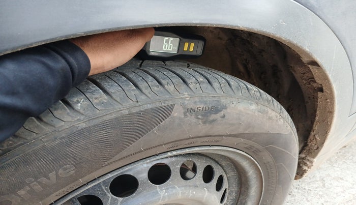 2018 Maruti S Cross ZETA 1.3, Diesel, Manual, 1,91,421 km, tyre