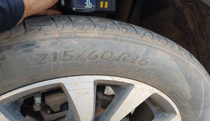 2018 Maruti S Cross ZETA 1.3, Diesel, Manual, 1,91,421 km, tyre