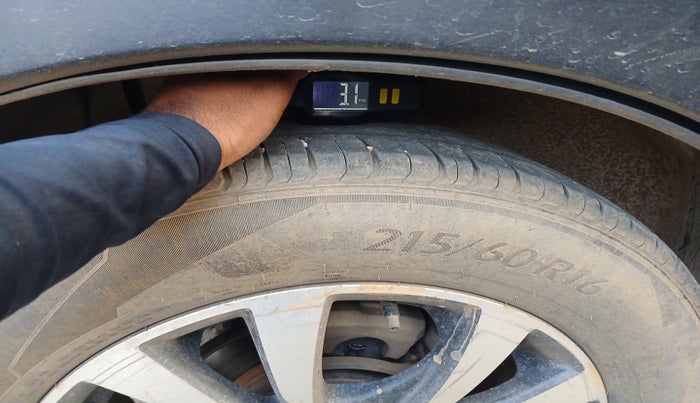 2018 Maruti S Cross ZETA 1.3, Diesel, Manual, 1,91,421 km, tyre