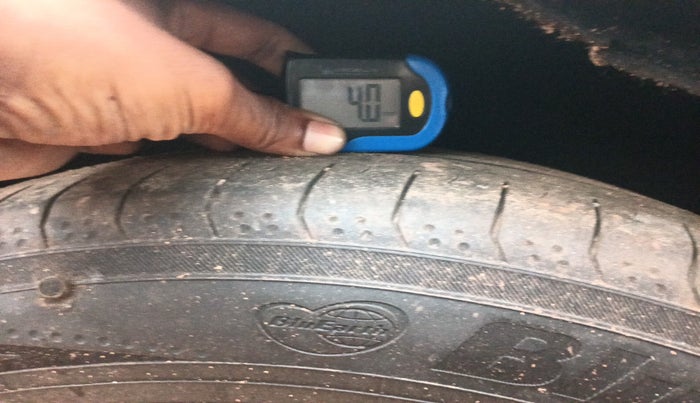 2020 KIA CARNIVAL PREMIUM 2.2 8 STR, Diesel, Automatic, 72,915 km, tyre