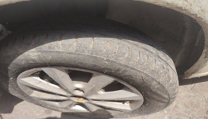 2012 Tata Indigo ECS LS TDI , Diesel, Manual, 1,30,000 km, tyre