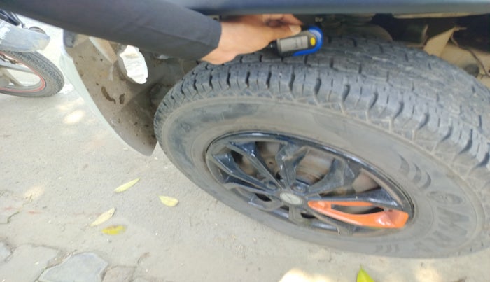 2018 Mahindra Bolero POWER PLUS SLX, Diesel, Manual, 89,688 km, tyre