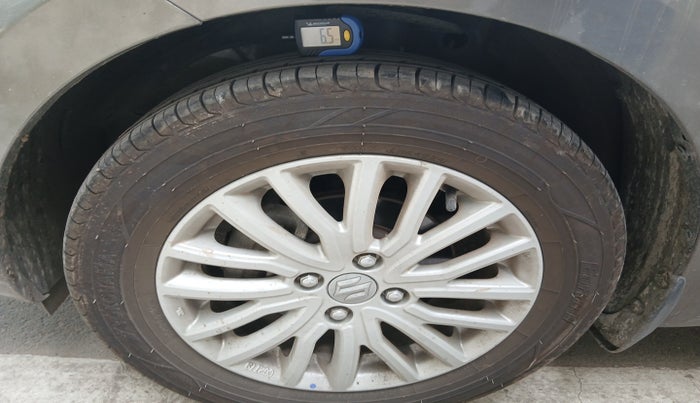 2023 Maruti Dzire ZXI CNG, Petrol, Manual, 45,961 km, tyre