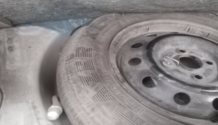 2013 Maruti Ritz VDI, Diesel, Manual, 82,324 km, tyre