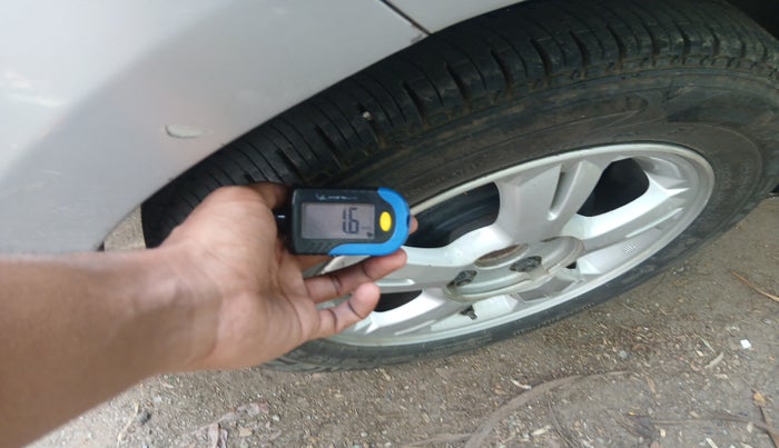 2010 Hyundai i20 ASTA (O) 1.2 WITH SUNROOF, Petrol, Manual, 1,19,592 km, tyre