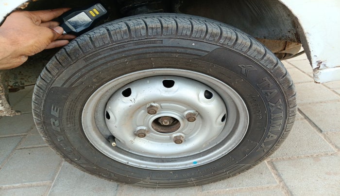 2012 Maruti OMNI E 8 STR, Petrol, Manual, 2,31,492 km, tyre