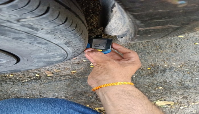 2015 Maruti Ciaz VXI+, Petrol, Manual, 1,01,555 km, tyre