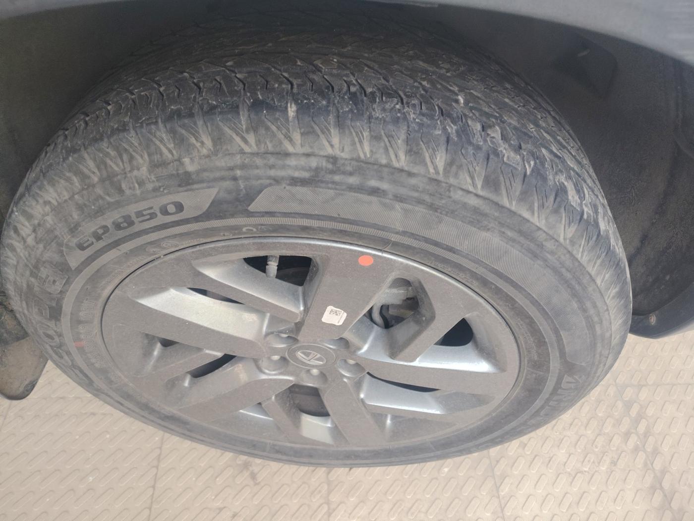 2021 Tata Safari XT PLUS, Diesel, Manual, 20,607 km, tyre