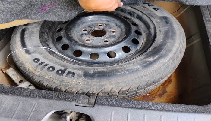 2011 Maruti SX4 VDI, Diesel, Manual, 2,32,711 km, tyre