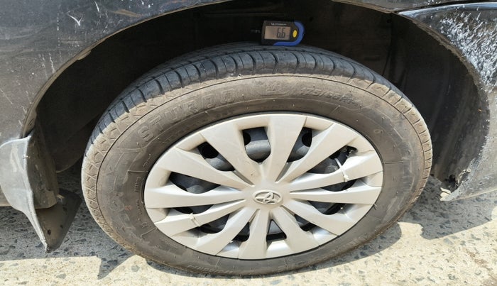 2012 Toyota Etios Liva G, Petrol, Manual, 79,712 km, tyre