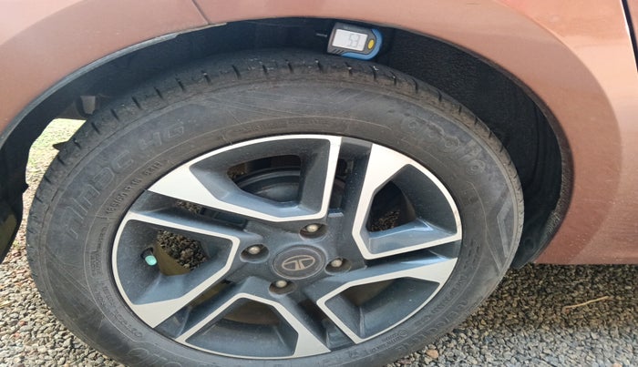 2017 Tata TIGOR XZ (O) PETROL, Petrol, Manual, 74,045 km, tyre