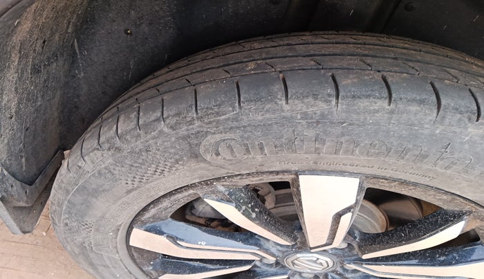 2020 MG HECTOR PLUS SHARP 1.5 PETROL TURBO DCT 6-STR, Petrol, Automatic, 56,881 km, tyre