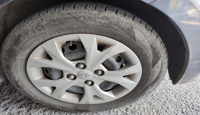 2014 Hyundai Grand i10 SPORTZ 1.2 KAPPA VTVT, Petrol, Manual, 81,419 km, tyre