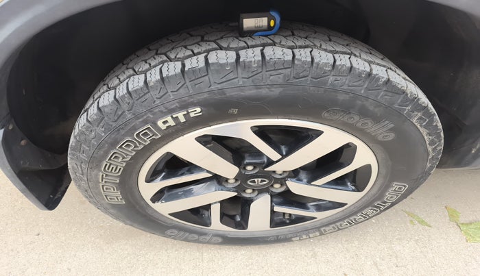 2021 Tata Harrier XZ PLUS 2.0L, Diesel, Manual, 1,04,026 km, tyre