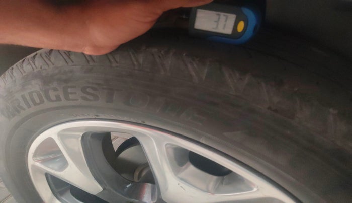 2019 Jeep Compass LIMITED PLUS PETROL AT, Petrol, Automatic, 70,761 km, tyre