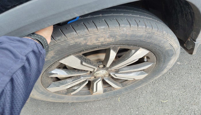 2020 MG HECTOR SHARP 1.5 DCT PETROL, Petrol, Automatic, 33,432 km, tyre