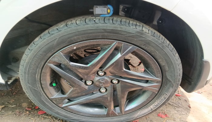 2023 Hyundai NEW I20 Sportz 1.2 IVT, Petrol, Automatic, 29,310 km, tyre