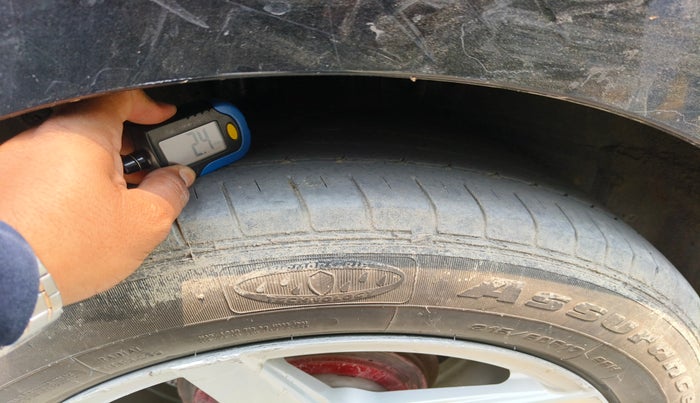 2016 Hyundai Elite i20 SPORTZ 1.4 CRDI, Diesel, Manual, 1,56,909 km, tyre