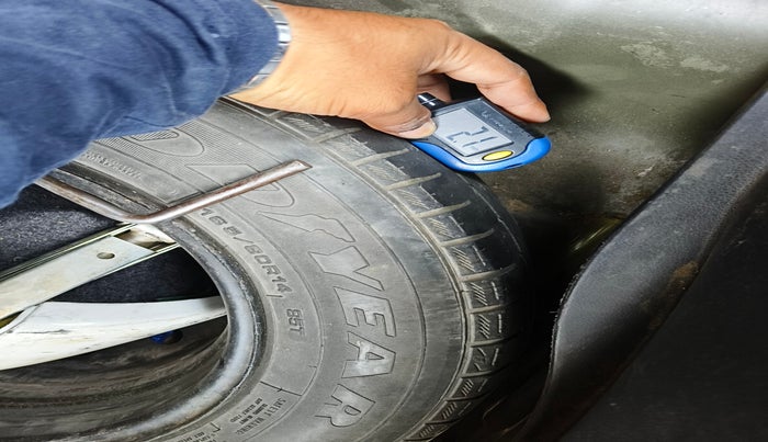 2016 Hyundai Elite i20 SPORTZ 1.4 CRDI, Diesel, Manual, 1,56,909 km, tyre