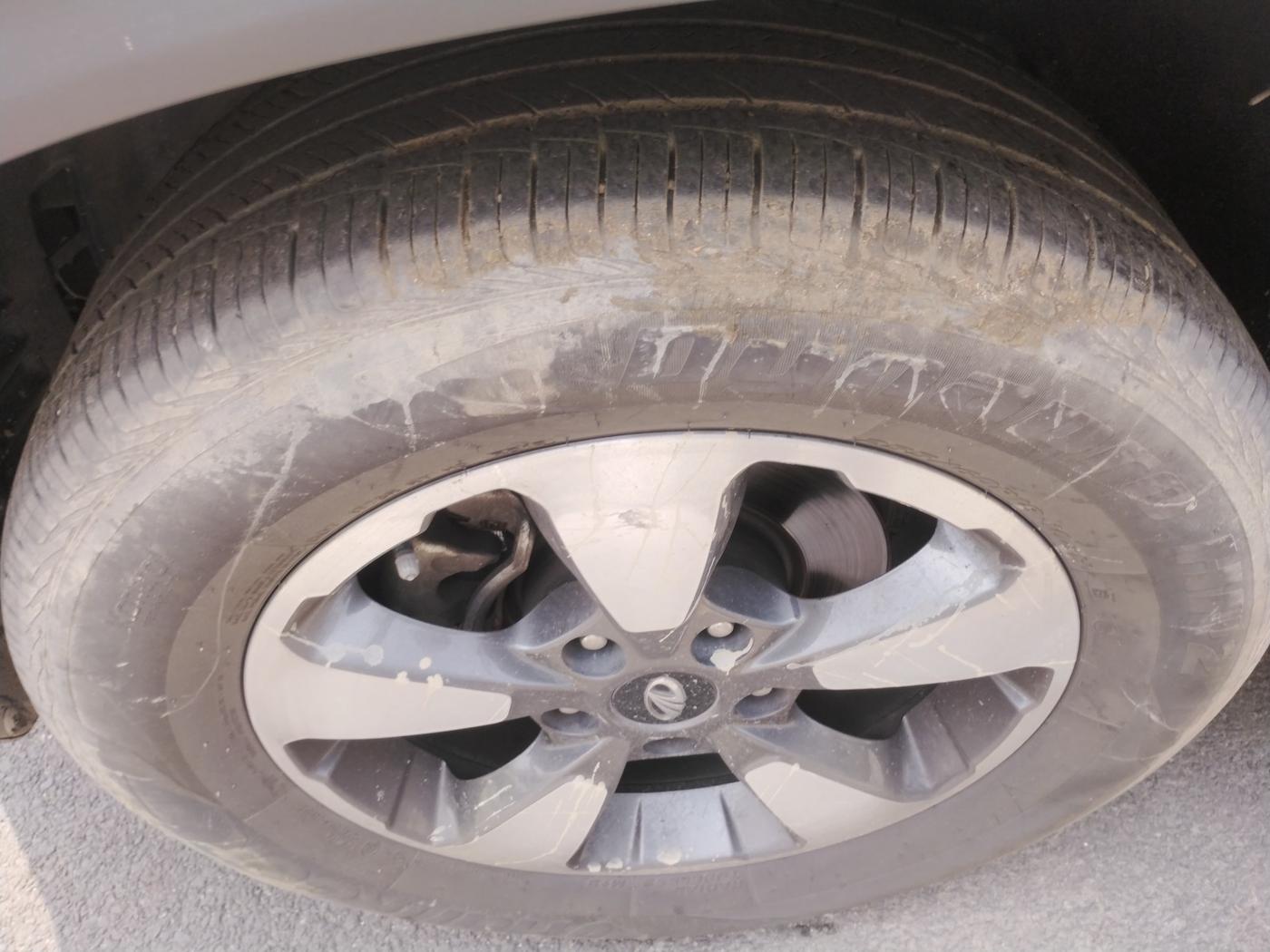 2019 Mahindra ALTURAS G4 2WD AT, Diesel, Automatic, 71,052 km, tyre