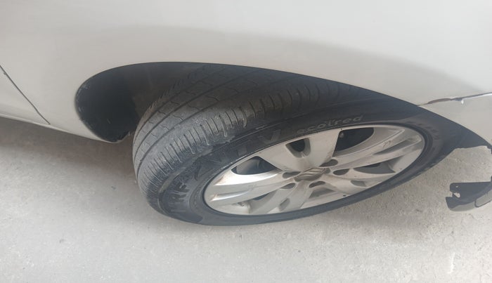 2016 Maruti Ertiga ZDI SHVS, Diesel, Manual, 1,97,010 km, tyre