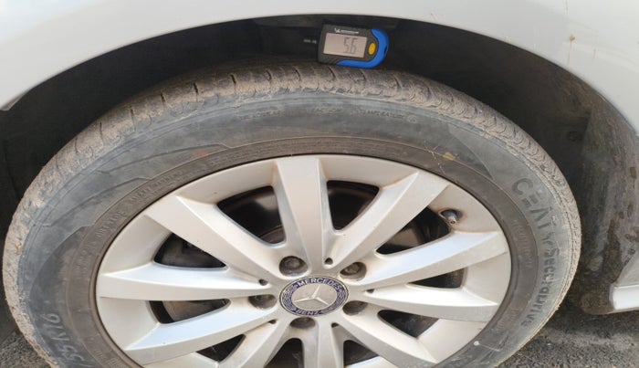 2013 Mercedes Benz B Class B180, Diesel, Automatic, 76,858 km, tyre